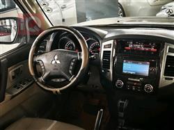 ميتسوبيشي باجيرو